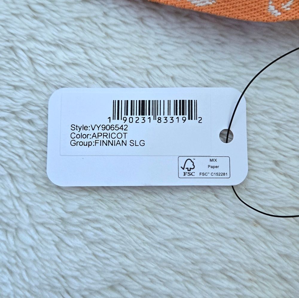 Guess❓️ "Finnian" Wristlet - NWT - Picture 5 of 16